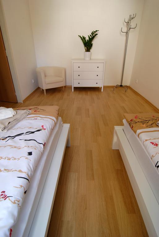 Fontana Pizzeria - Pension Ceske Budejovice Oda fotoğraf