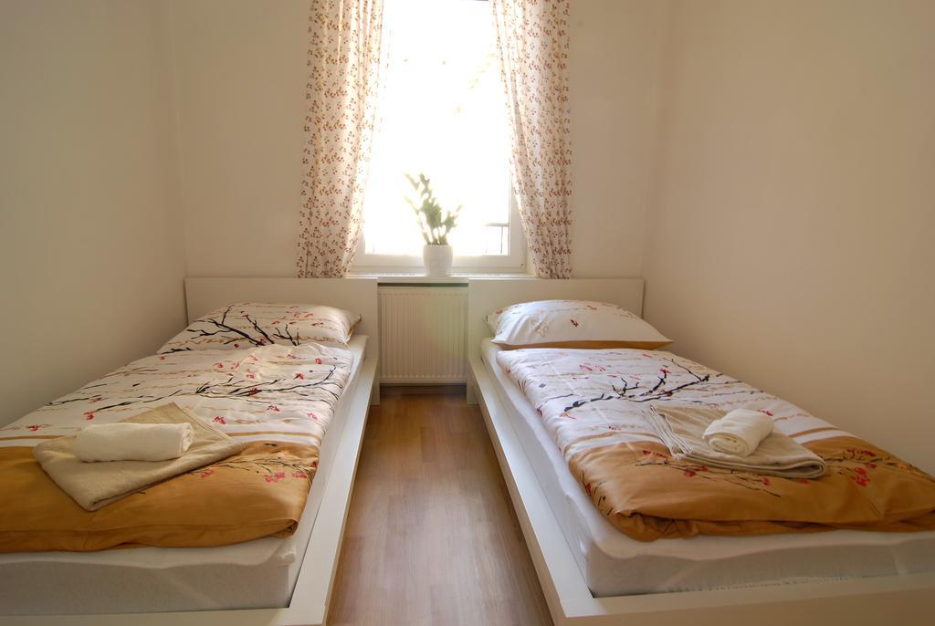 Fontana Pizzeria - Pension Ceske Budejovice Oda fotoğraf