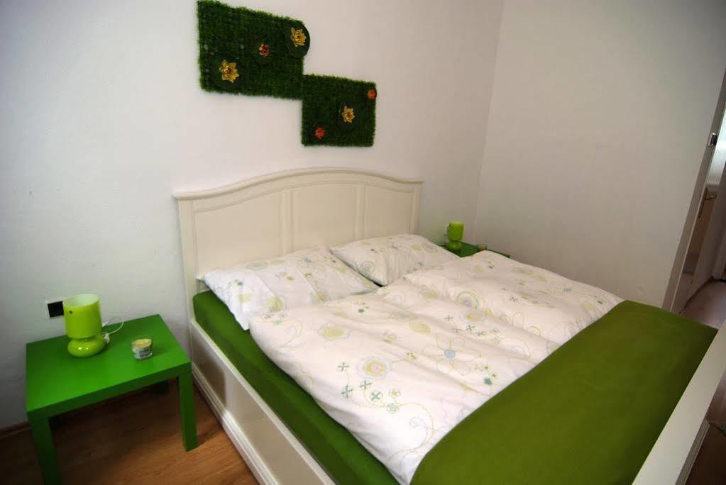 Fontana Pizzeria - Pension Ceske Budejovice Dış mekan fotoğraf